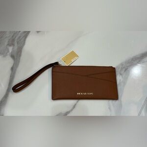 *NWT* Michael Kors Brown Wristlet